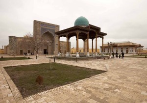 Tomb of Khwaja Abd al-Khaliq Ghujdawani with the Ulugh Beg Madrassa behind